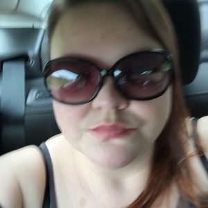 Meet your Posher, Manda